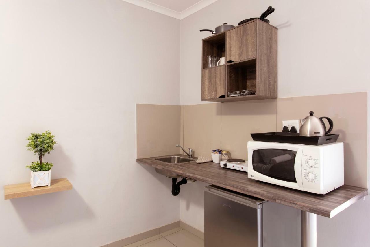 Dom (200 m²) w okolicy Garsfontein z 1 sypialniami i 2 łazienkami Pretoria-Noord Zewnętrze zdjęcie