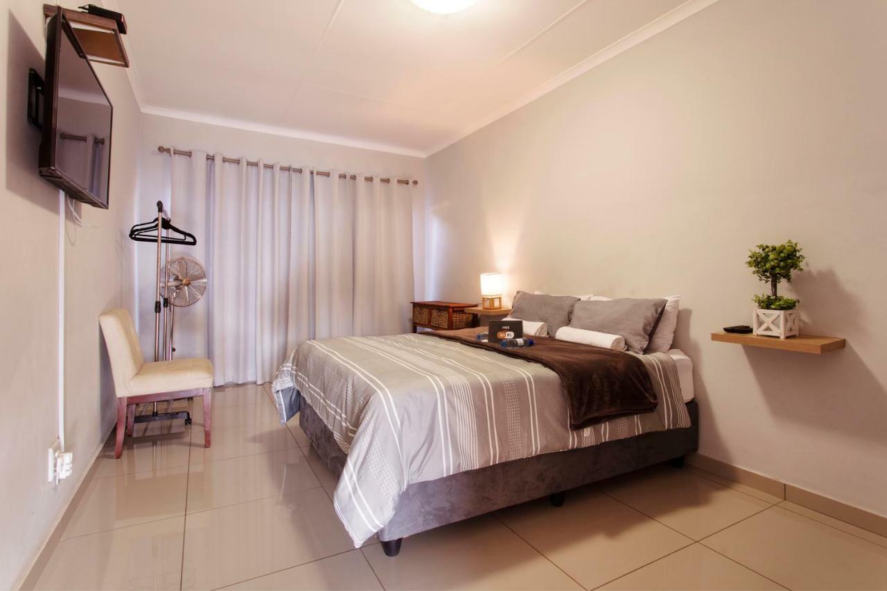 Dom (200 m²) w okolicy Garsfontein z 1 sypialniami i 2 łazienkami Pretoria-Noord Zewnętrze zdjęcie